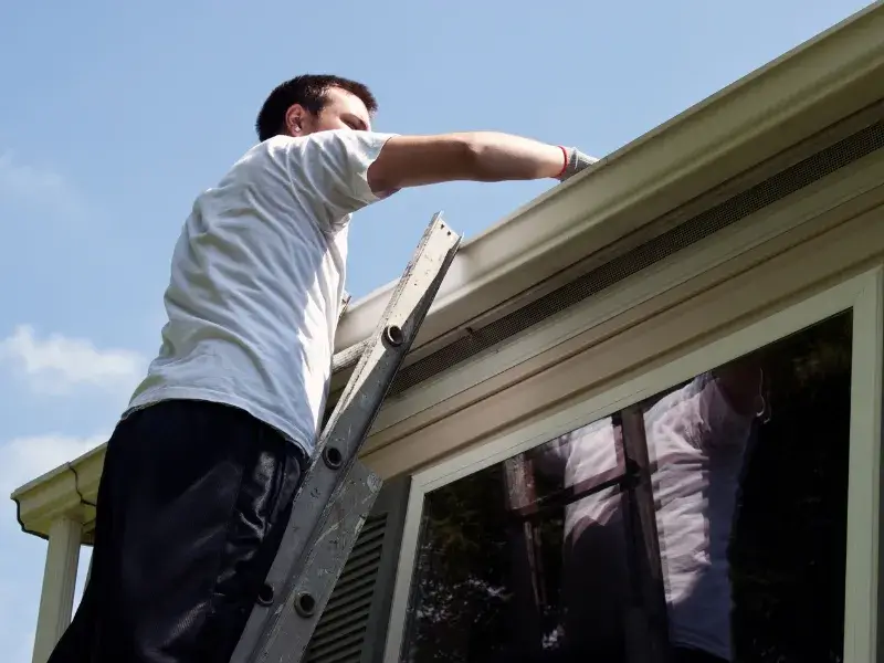 gutters-need-cleaning3